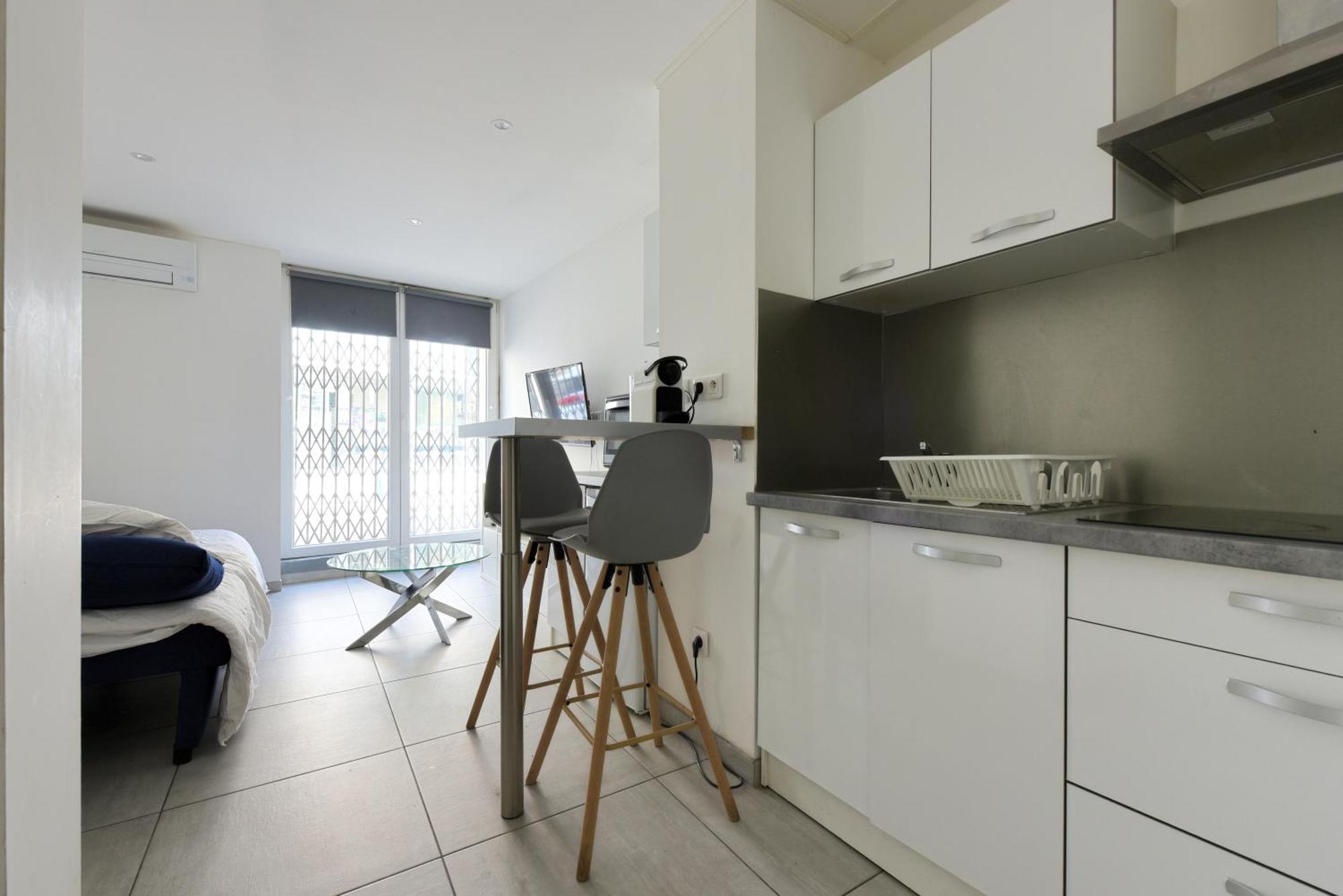 Provencal Studio Netflix Appart-Hotel-Provence La Fare-les-Oliviers Exterior photo